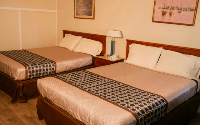 photo 5 of Hampton Motor Inn