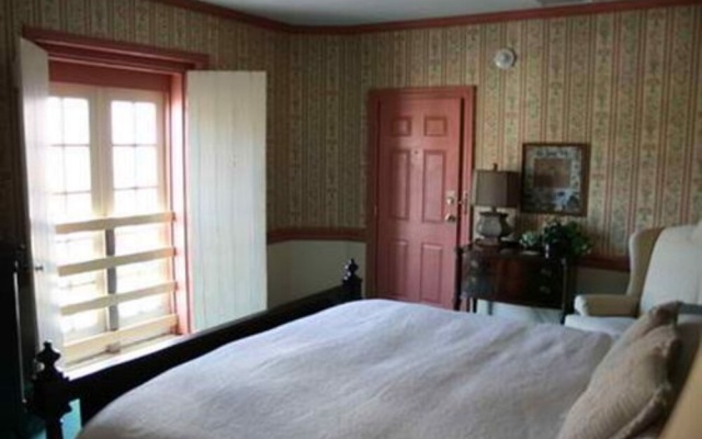 photo 4 of Strasburg Village Inn