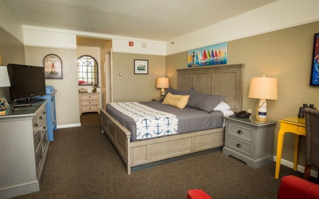 photo 3 of Strawberry Hill Seaside Inn