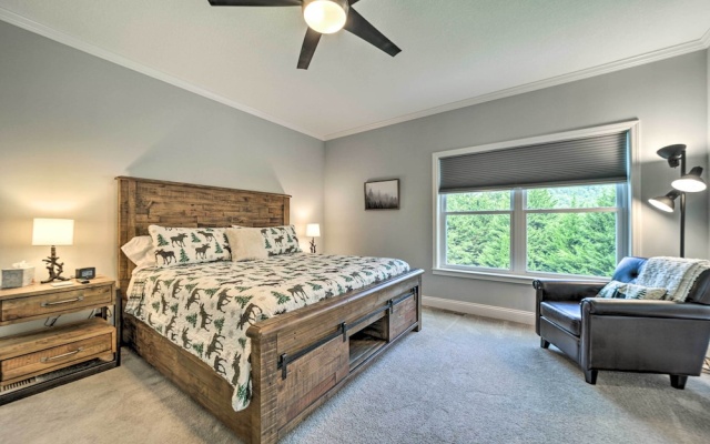 photo 3 of Striking Waynesville Home w/ Mtn Views & Deck