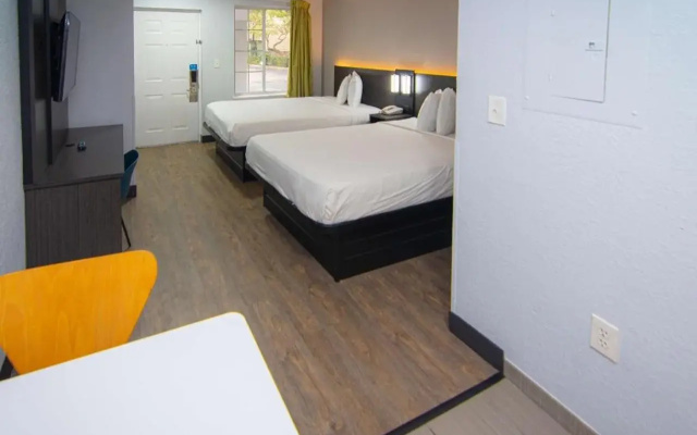 photo 4 of Studio 6 Extended Stay - Coral Springs, FL - Fort Lauderdale