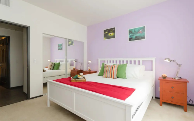 photo 5 of Studio City Universal Apartments