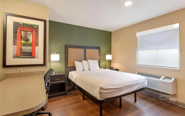 photo 4 of Studio 6 Suites Charlotte, NC - Tyvola Rd/Executive Park