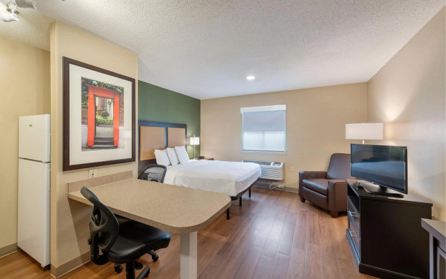 photo 5 of Studio 6 Suites Charlotte, NC - Tyvola Rd/Executive Park