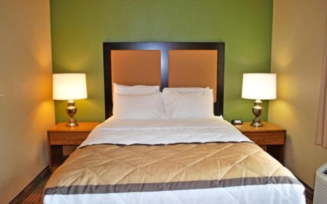 photo 5 of Studio Plus Deluxe Studios - St Louis - Airport