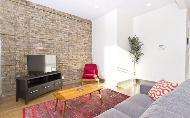 photo 2 of Stunning 2BR in Wrigleyville by Sonder