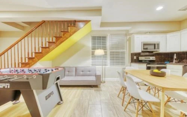 photo 3 of Stunning & Playful Suites - 4 Beds, 3 Bathrooms