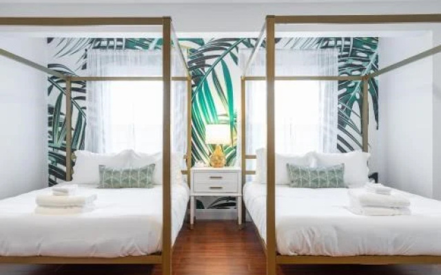 photo 5 of Stunning & Playful Suites - 4 Beds, 3 Bathrooms