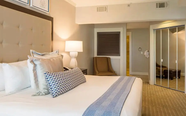 photo 2 of Stunning Apartment - Gated Resort Near Theme Parks