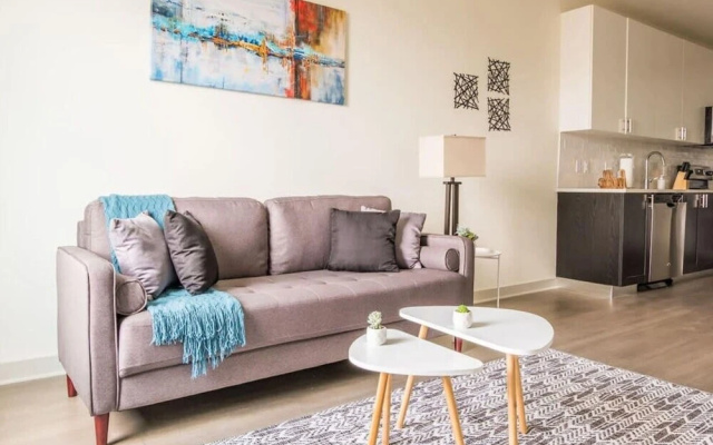photo 4 of Stunning Nulu 1BR Cozysuites 06