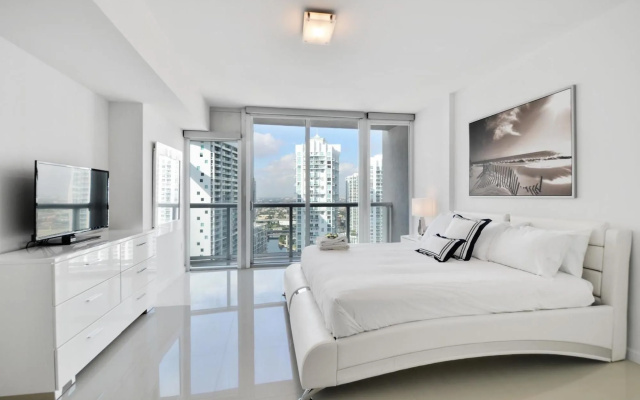 photo 5 of Stunning Studio in Brickell by Sonder