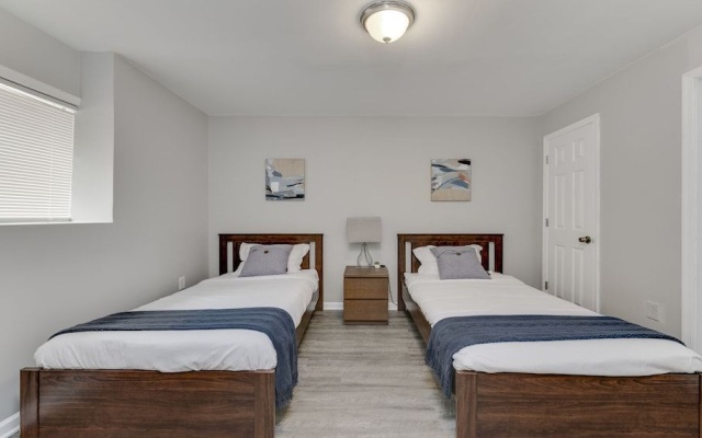 photo 2 of Stylish 3BR 3BA Colonial House by Cozysuites
