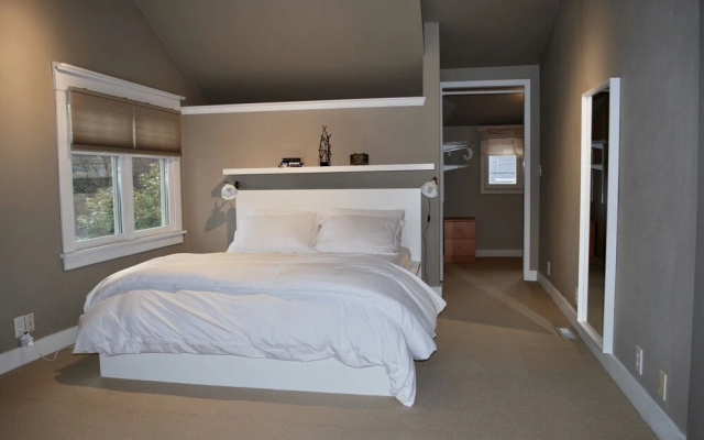 photo 5 of Stylish Craftsman Premium Comfort