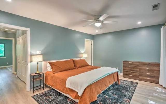 photo 2 of Stylish Durham Townhome < 5 Mi to Downtown!
