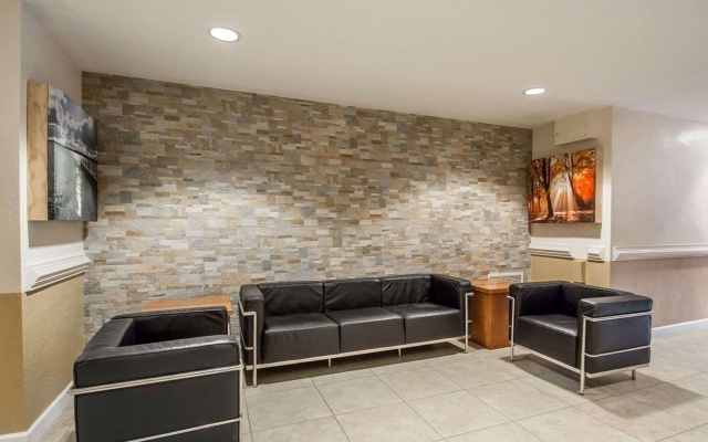 photo 2 of Suburban Studios Melbourne Airport
