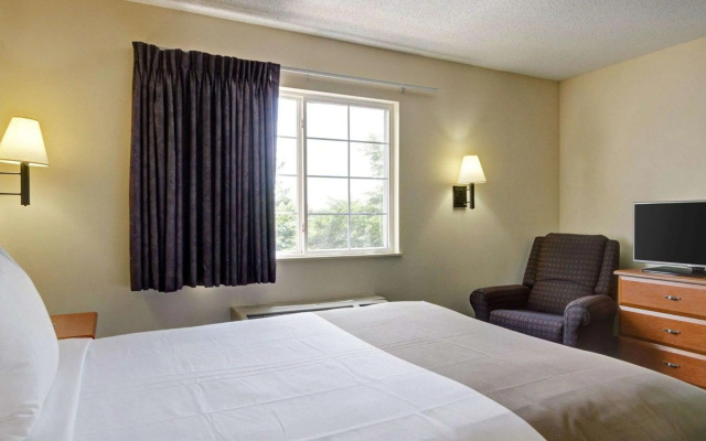 photo 4 of Suburban Studios Sterling - Washington Dulles