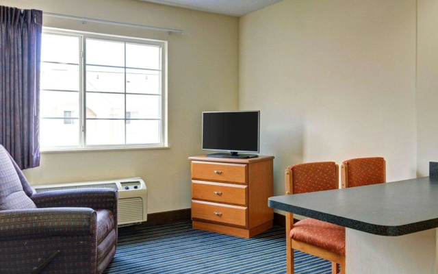 photo 5 of Suburban Studios Sterling - Washington Dulles