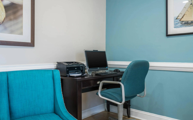 photo 3 of Suburban Studios of Wilmington