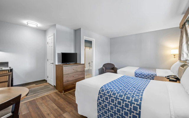 photo 3 of Suburban Extended Stay Hotel Charlotte-Ballantyne