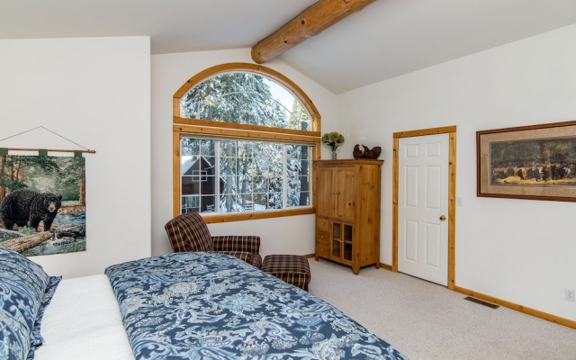 photo 4 of Sugar Pine Haus with Hot Tub by RedAwning
