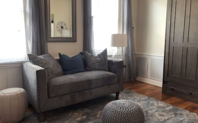 photo 4 of Suites on Coming