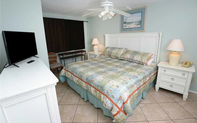 photo 3 of Summit 1231 - One Bedroom Condo