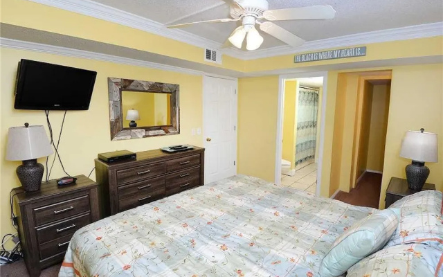 photo 3 of Summit 1432 - Two Bedroom Condo