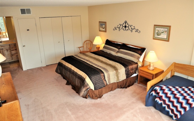 photo 5 of Summit House 2 Bed 2 Bath B