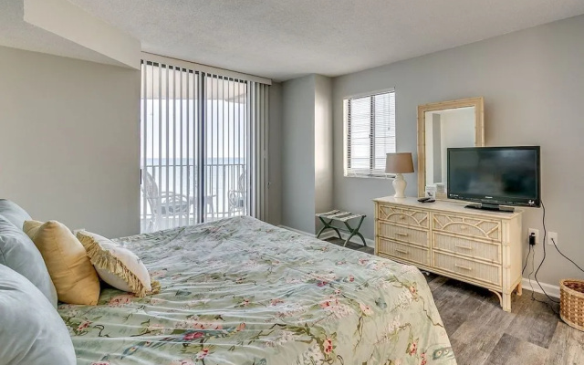 photo 2 of Summit by Condo-World