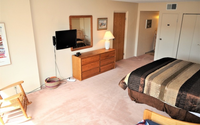 photo 4 of Summit House 2 bed 2 bath B