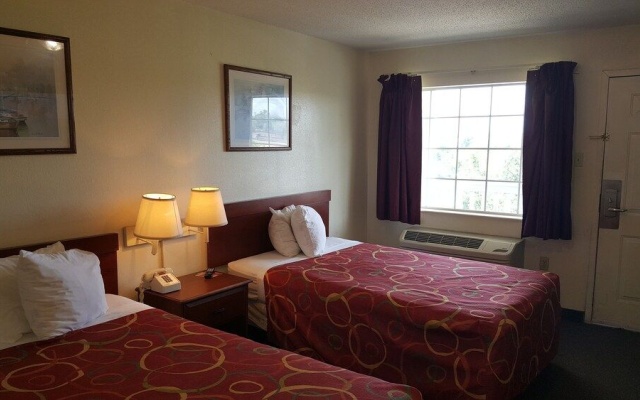 photo 5 of InTown Suites Extended Stay Select New Orleans LA - Harvey