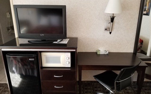 photo 2 of Sunburst Spa & Suites Motel