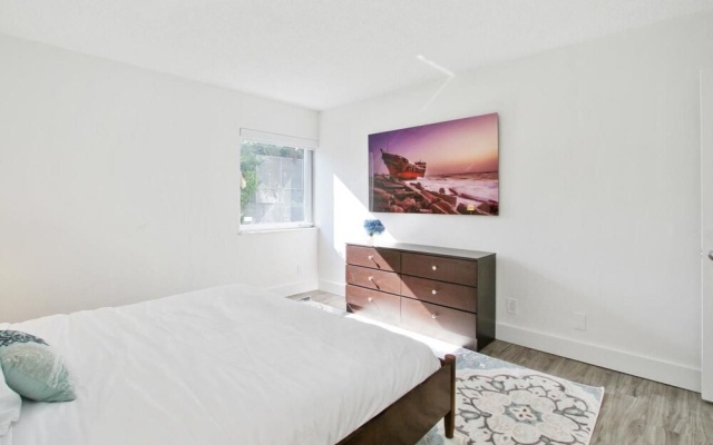 photo 3 of Sunny 1BR in Coconut Grove by Sonder