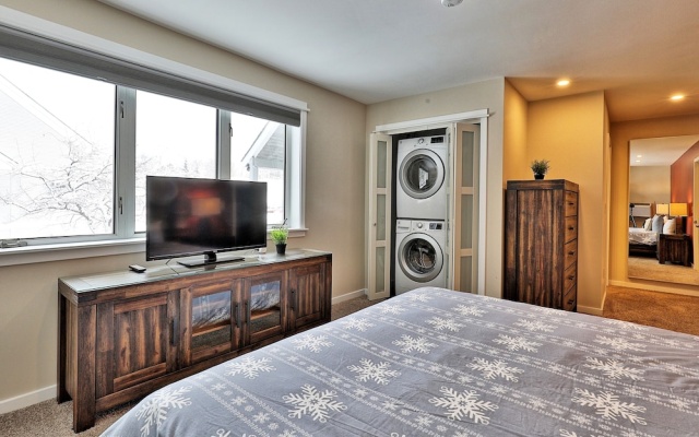 photo 5 of Sunny Days Suite at Killington! 3rm/Sleeps 10