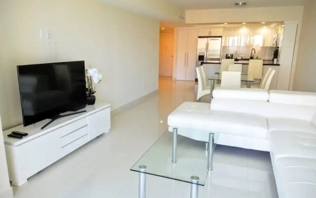 photo 4 of Sunny Isles Two-bedroom