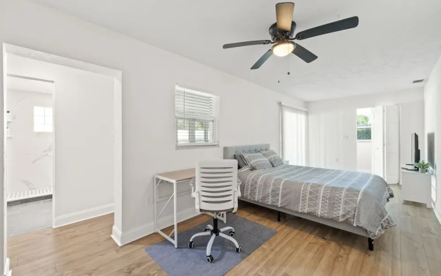 photo 2 of Sunny Palmetto Oasis: 4br Home With Private Pool 4 Bedroom Home by RedAwning