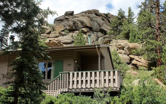 photo 4 of Sunnyside Knoll: 15 1 Bedroom Cabin