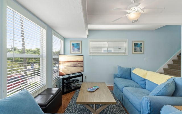 photo 5 of Sunset Beach House by Vtrips