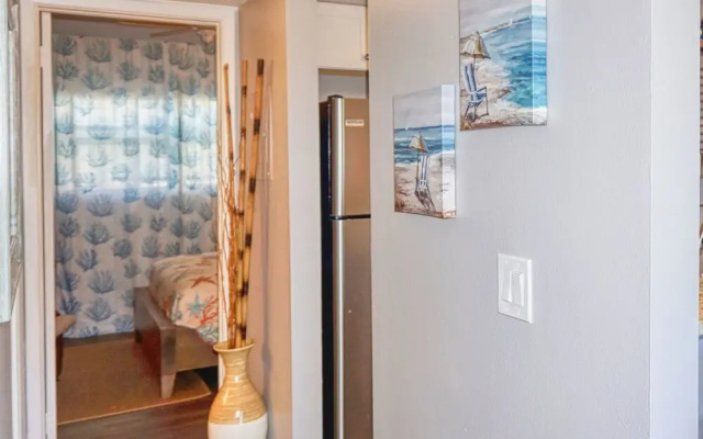 photo 2 of Sunset Beach Treasure Island Getaway (8200-4)