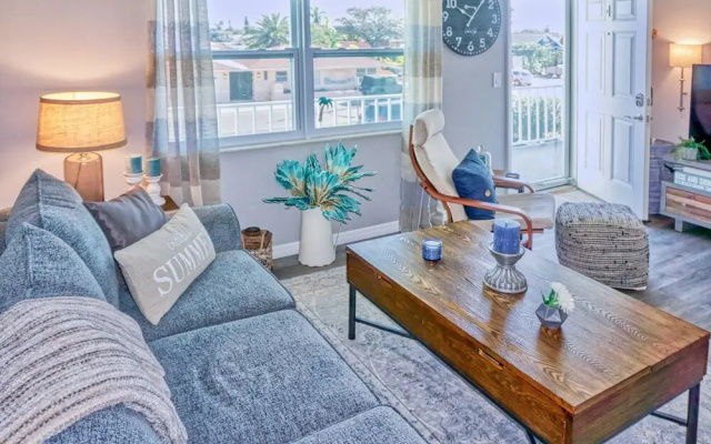 photo 3 of Sunset Beach Treasure Island Getaway (8200-4)