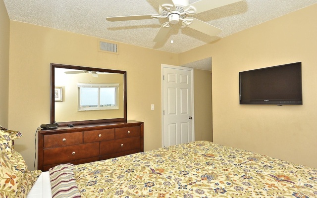 photo 2 of Sunset Chateau 609 Top Floor/ Amazing Views/ Great Location!