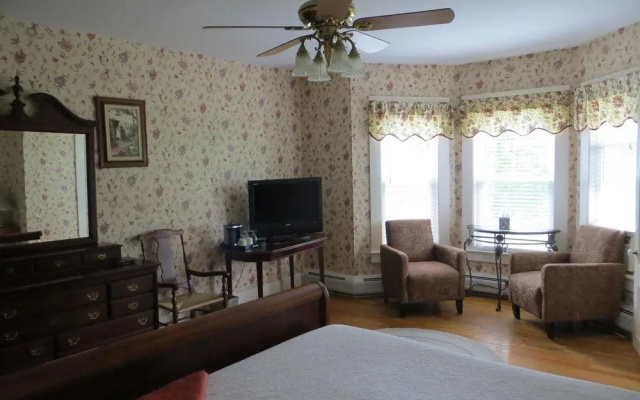 photo 5 of Sunset Hill House