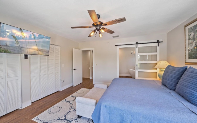 photo 4 of Sunshine Cottage At Cedars 2 Bedroom Condo by RedAwning