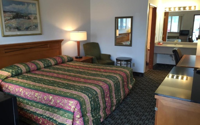 photo 4 of Sunshine Motel