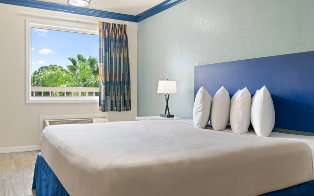 photo 4 of Orlando International Drive North Hotel