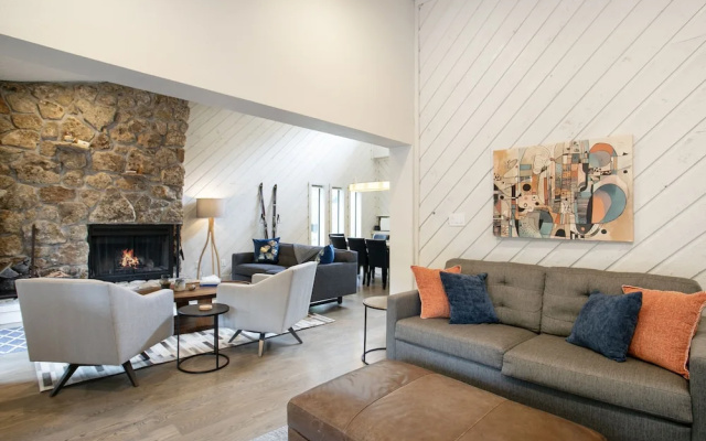 photo 2 of Sunwood Condos B6 2 Bedroom Condo by RedAwning