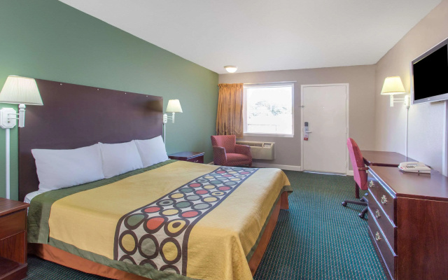 photo 4 of Super 8 by Wyndham Durham/University Area NC