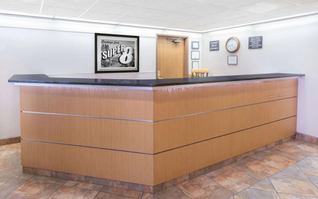 photo 2 of Super 8 by Wyndham Madison South