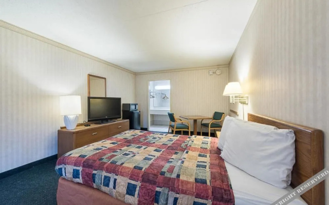 photo 3 of Motel 6 Sweetwater, TN - Lost Sea