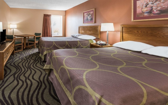 photo 4 of Super 8 By Wyndham Batavia E Of Darien Lake Theme Park